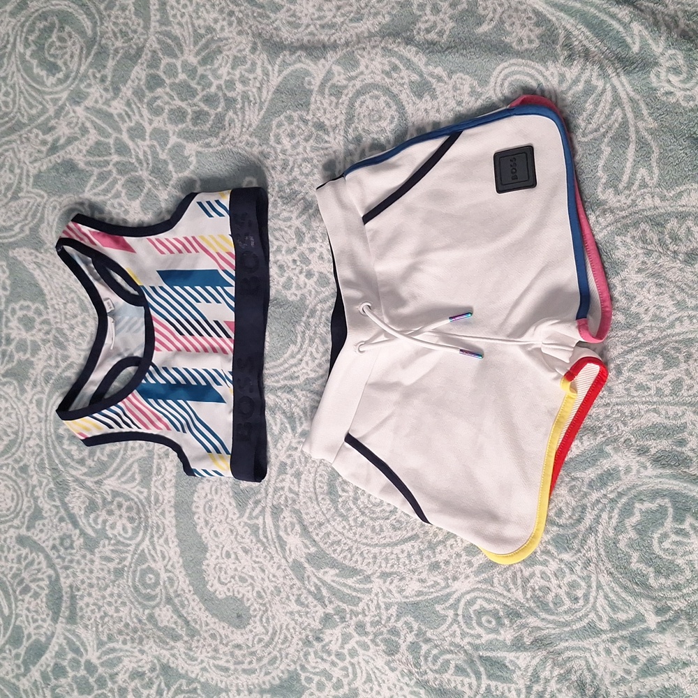 HUGO BOSS SHORTS & SPORTS BRA SET FOR LITTLE GIRLS